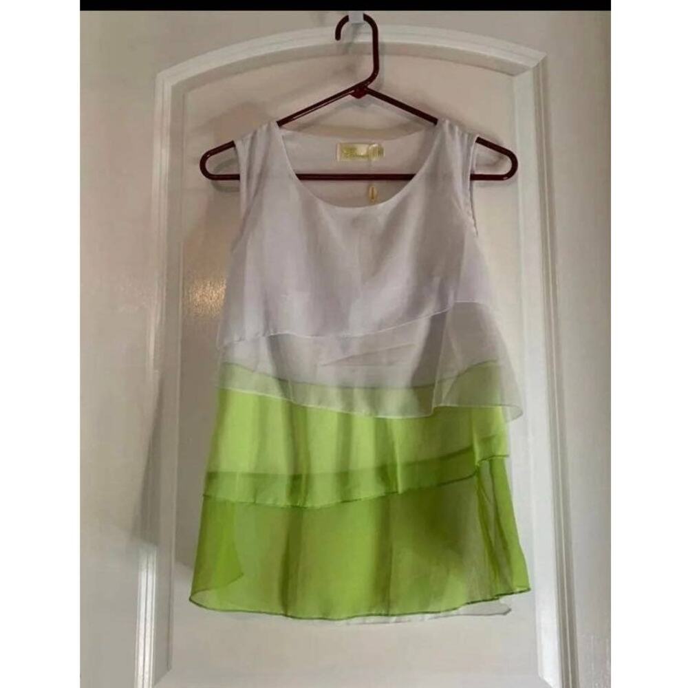 Tank top NWT Medium NWT